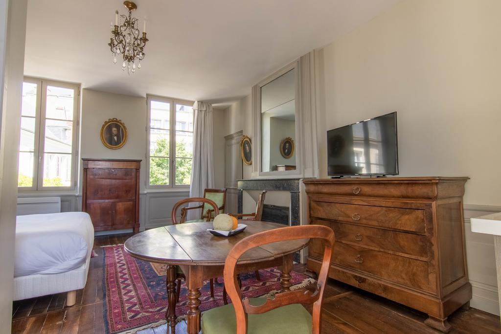 La Maison D'Aristide - Les Univers De Panette - Jacques Coeur Bourges Zewnętrze zdjęcie